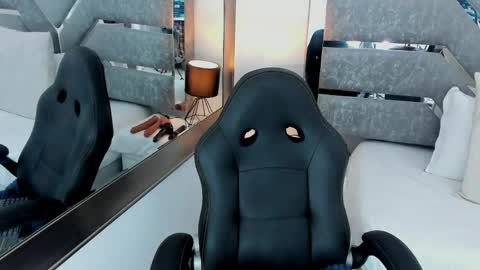 slut_milf_ online show from April 16, 8:41 pm