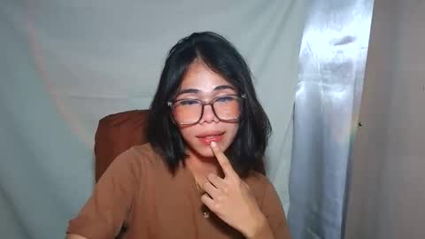 sluttypatotie online show from October 22, 4:45 pm