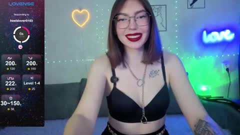 Slyfoxy online show from October 15, 8:44 pm
