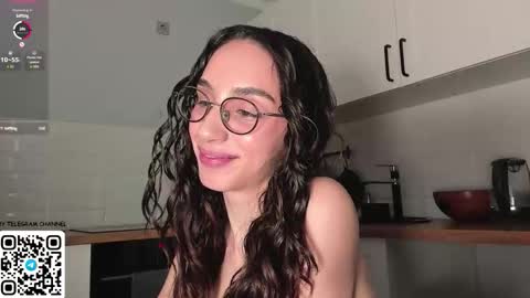 Elizabeth online show from March 26, 7:10 am