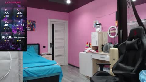 smile_cute_fox online show from September 29, 2:33 pm