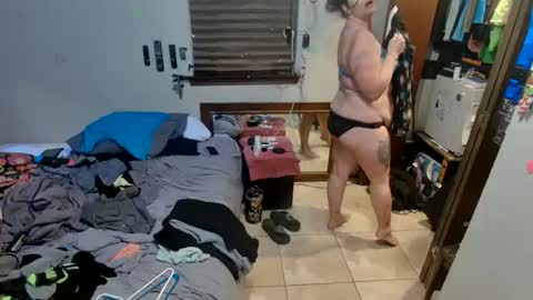 Snapshot of smilefame123 chatting on February 4, 12:55 pm Smile Fa Me online show from February 4, 12:55 pm