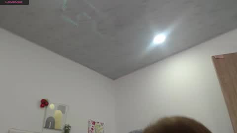 Smileth online show from December 18, 4:56 pm