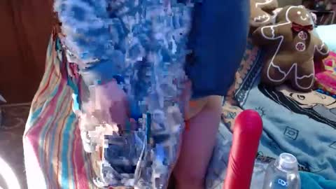 DIAN dee-ann online show from February 1, 12:26 pm