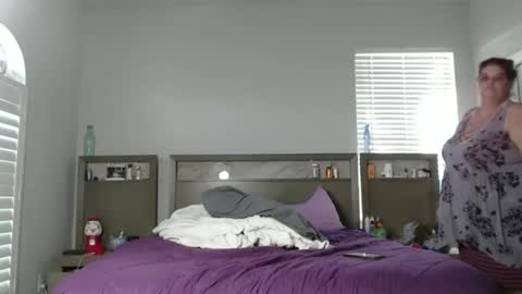 Snoqueen online show from February 26, 9:18 pm