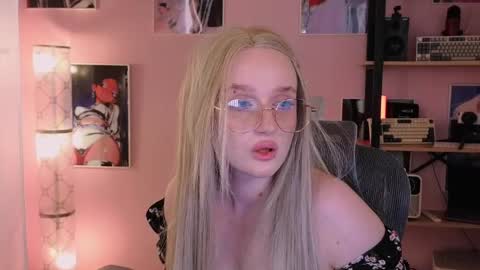 Ellie online show from June 3, 5:08 am