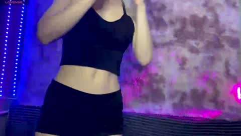 snowy_alice online show from July 21, 5:24 pm