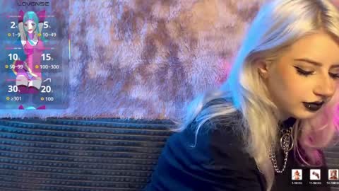 snowy_alice online show from April 25, 4:04 pm