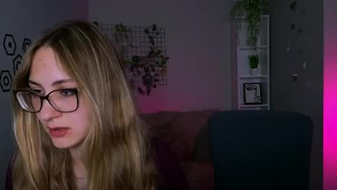 so_hot_rosalie online show from April 21, 10:39 pm