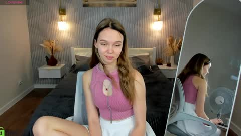 Sofa online show from April 6, 4:46 am