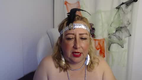 soffi_hott online show from November 1, 12:37 am