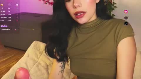 IG Soffimoon   I THANK YOU FOR LEAVING YOUR FOLLOW online show from September 23, 3:37 am