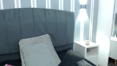 Snapshot of sofi_sweet09 chatting on March 1, 1:00 am Susy online show from March 1, 1:00 am