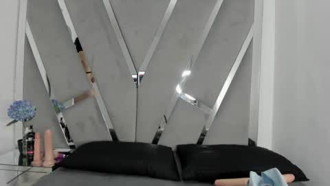 SOFIA online show from February 17, 9:21 pm