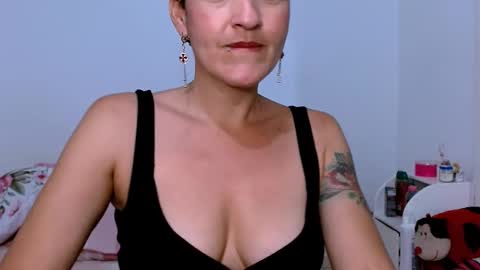 Snapshot of sofia_mark20 chatting on February 14, 5:25 pm Sofia  online show from February 14, 5:25 pm