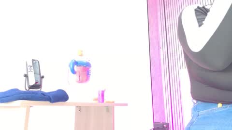 Sofia online show from February 19, 3:06 am