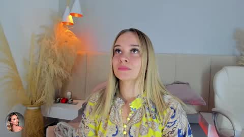 SOFIA PAMELA online show from February 4, 7:06 pm