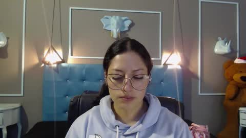 Sofa online show from November 18, 11:11 am