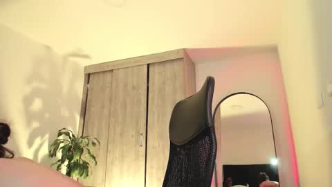 Sofia online show from March 6, 2:17 am