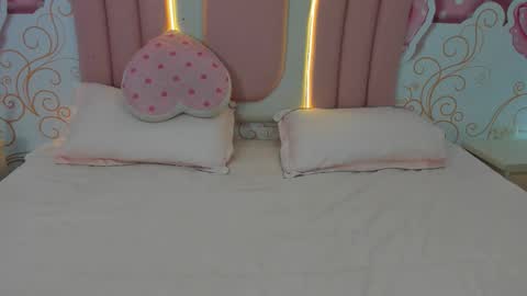 sofiaabigboobs online show from December 2, 12:07 pm