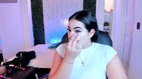 Sofia caramel online show from February 14, 11:01 am