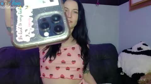 Snapshot of sofiafaerie chatting on January 13, 6:59 pm sofiafaerie online show from January 13, 6:59 pm