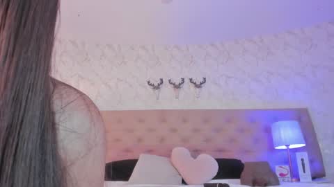 SofiaReyees online show from February 8, 1:33 pm