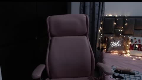 Sofie Rosee online show from December 4, 4:21 am