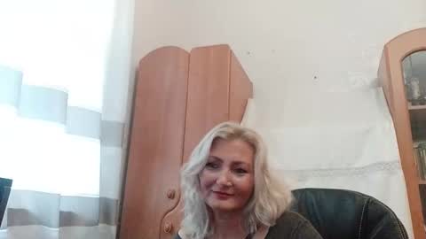 Sofi online show from October 6, 6:30 am