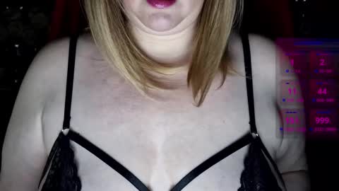 Hi Im Sofia             online show from January 14, 1:27 pm