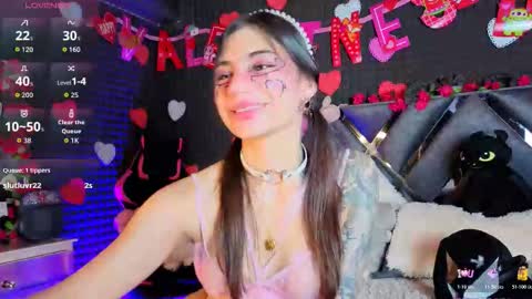 Sol  online show from February 19, 8:29 pm