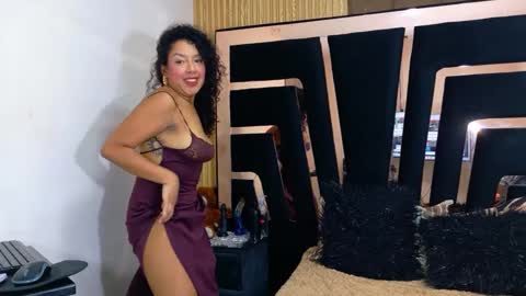 Snapshot of solevanss chatting on September 19, 2:05 pm Sol Evans online show from September 19, 2:05 pm