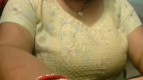 Snapshot of soni88888 chatting on March 10, 4:49 am soni88888 online show from March 10, 4:49 am