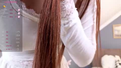 Snapshot of sonia_jones chatting on September 20, 5:33 pm Sofia online show from September 20, 5:33 pm