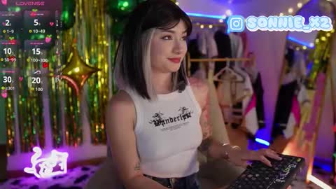 Sonnie online show from March 12, 1:47 pm