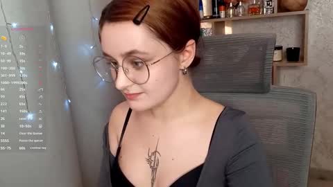 Snapshot of sonya_mikki chatting on February 24, 3:10 am Sonya  online show from February 24, 3:10 am