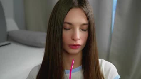 Eva 3 online show from November 26, 12:06 pm