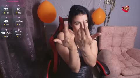 Sophi Tay online show from October 18, 1:19 am