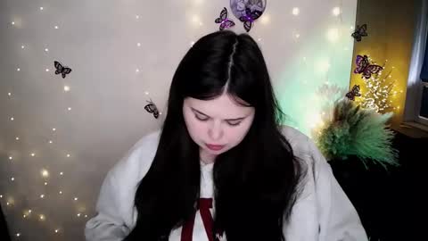 sophia__olsen online show from February 8, 8:18 am