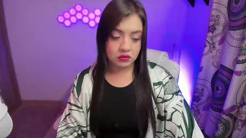 sophia_grants online show from March 4, 3:44 am