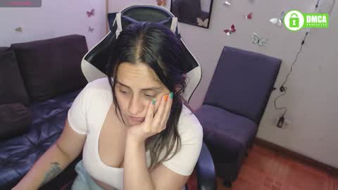 Snapshot of sophiaa_vega_ chatting on October 21, 1:20 am sophiaa_vega_ online show from October 21, 1:20 am