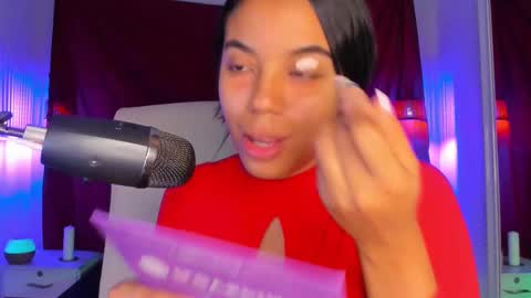 Sophie Hill  online show from November 12, 9:35 pm