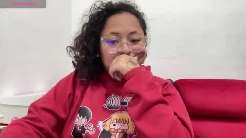 sophiaburton online show from September 17, 8:51 pm