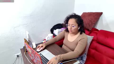 sophiaburton online show from October 2, 1:32 am