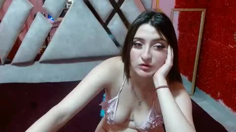 Sophiee online show from October 4, 2:28 am