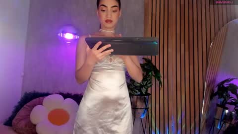 Sophi  online show from April 21, 2:51 am