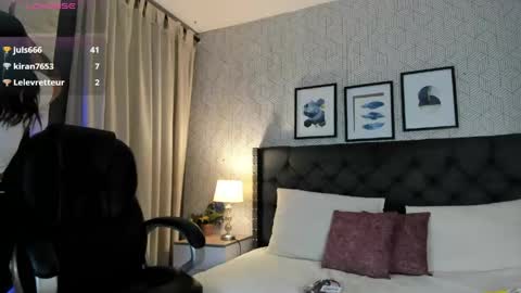 sophie__blare online show from June 3, 8:03 pm