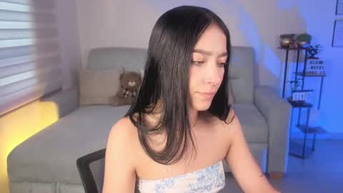 Sophie  online show from April 15, 4:07 pm