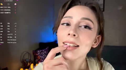 Mira online show from November 15, 7:15 pm