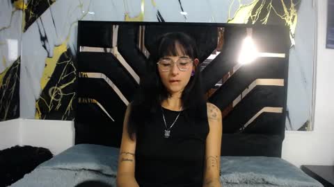 sophieesmithcs online show from May 6, 1:31 am